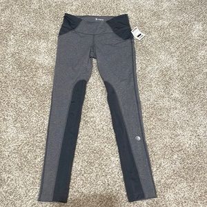 Womens MPG capri size small